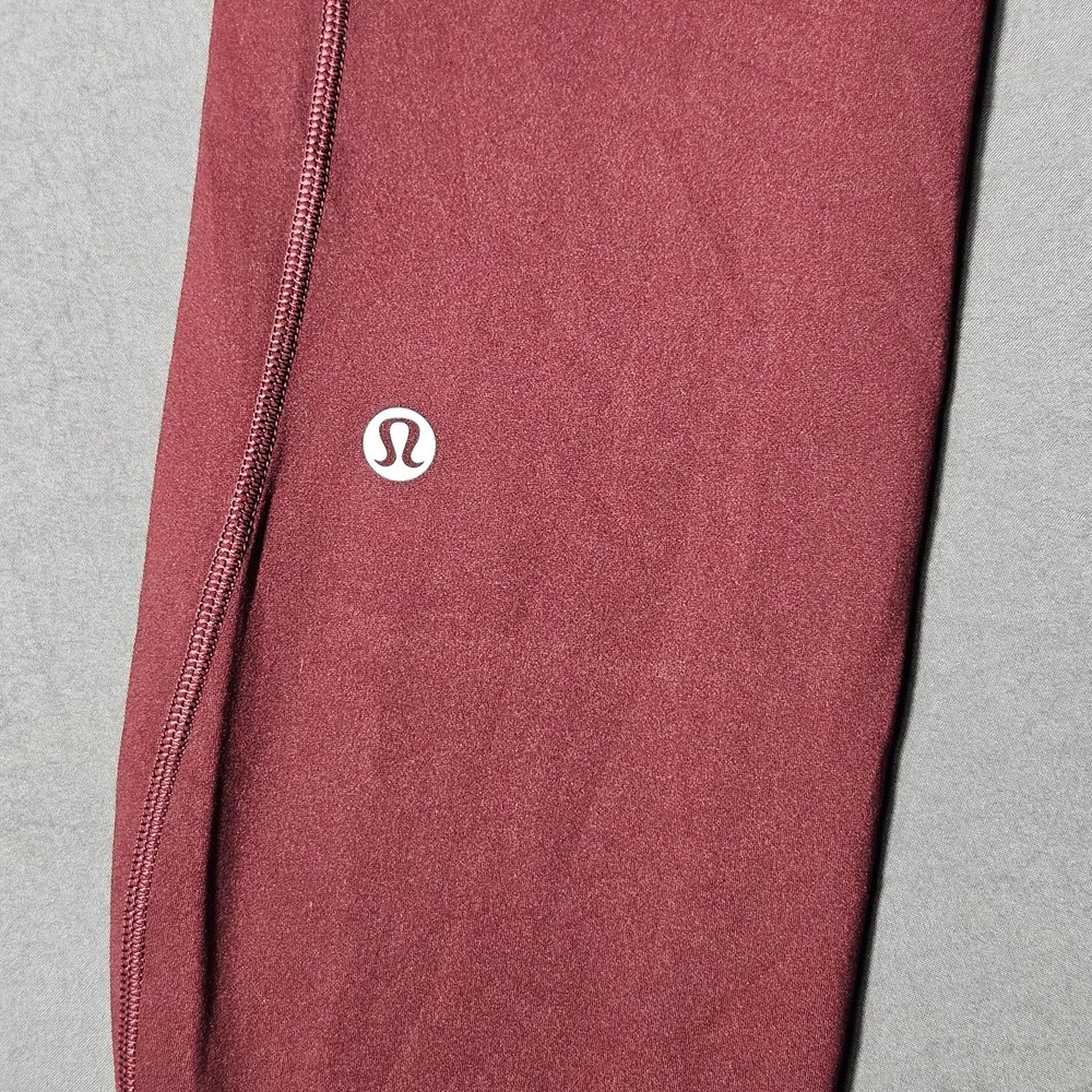 Lululemon Womens High Rise Leggings Maroon Side Pockets Reflective Size 8